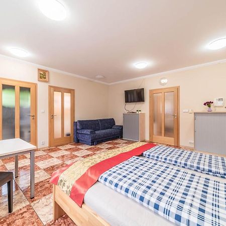 Apartman Blizko Centra Prahy Prague Luaran gambar