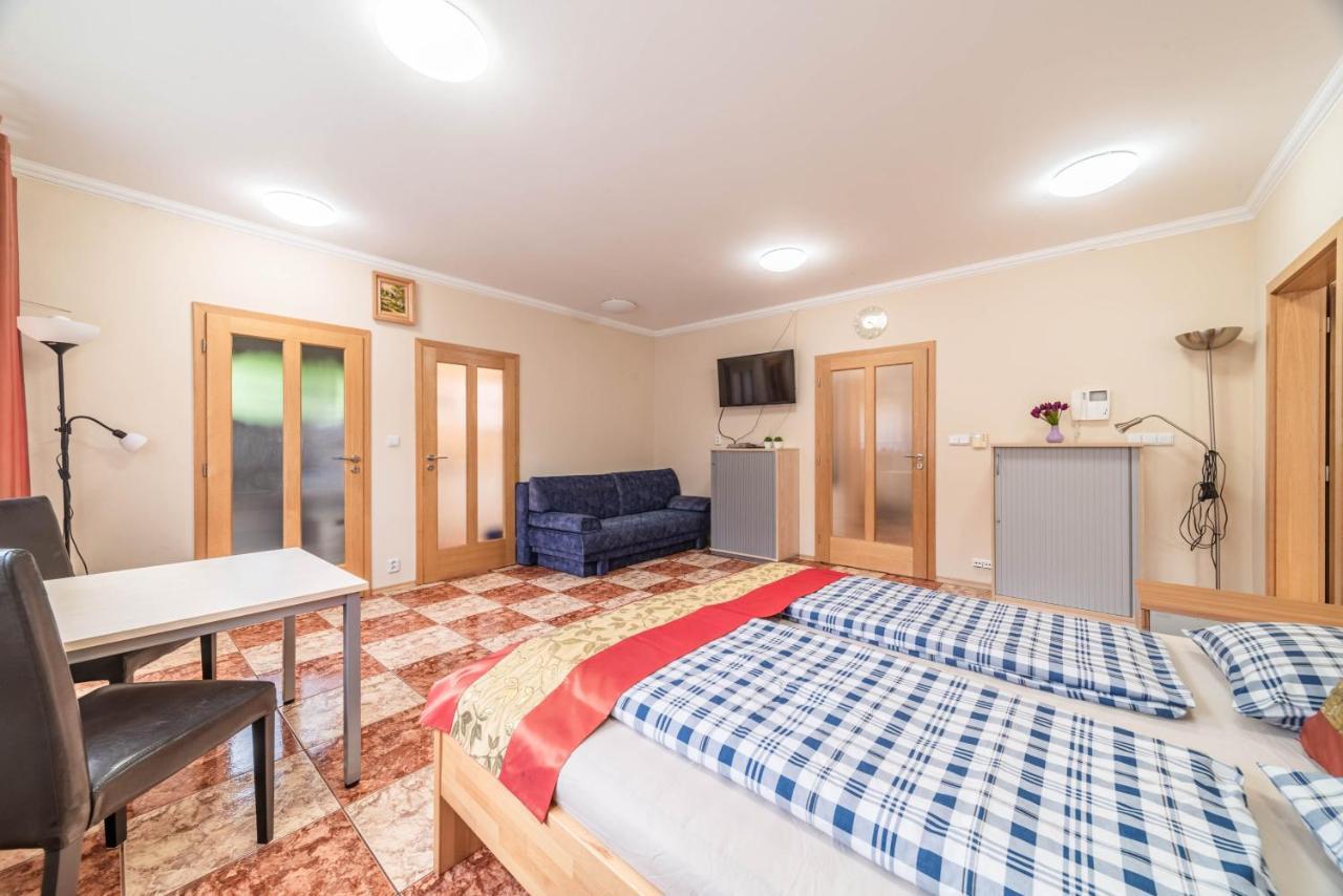 Apartman Blizko Centra Prahy Prague Luaran gambar