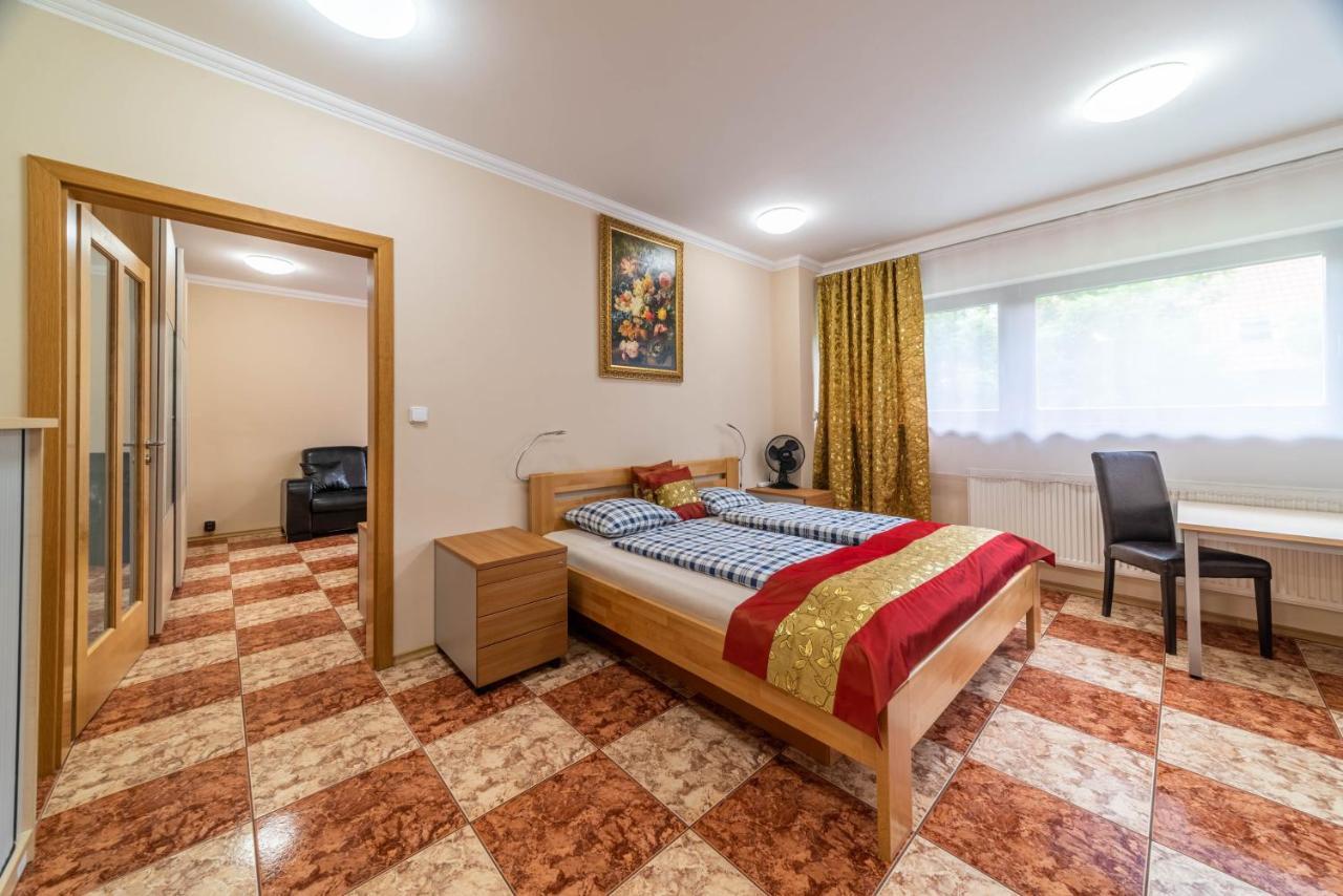 Apartman Blizko Centra Prahy Prague Luaran gambar