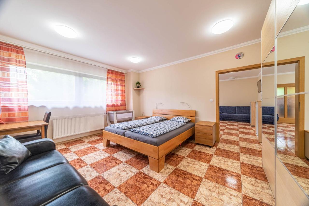 Apartman Blizko Centra Prahy Prague Luaran gambar