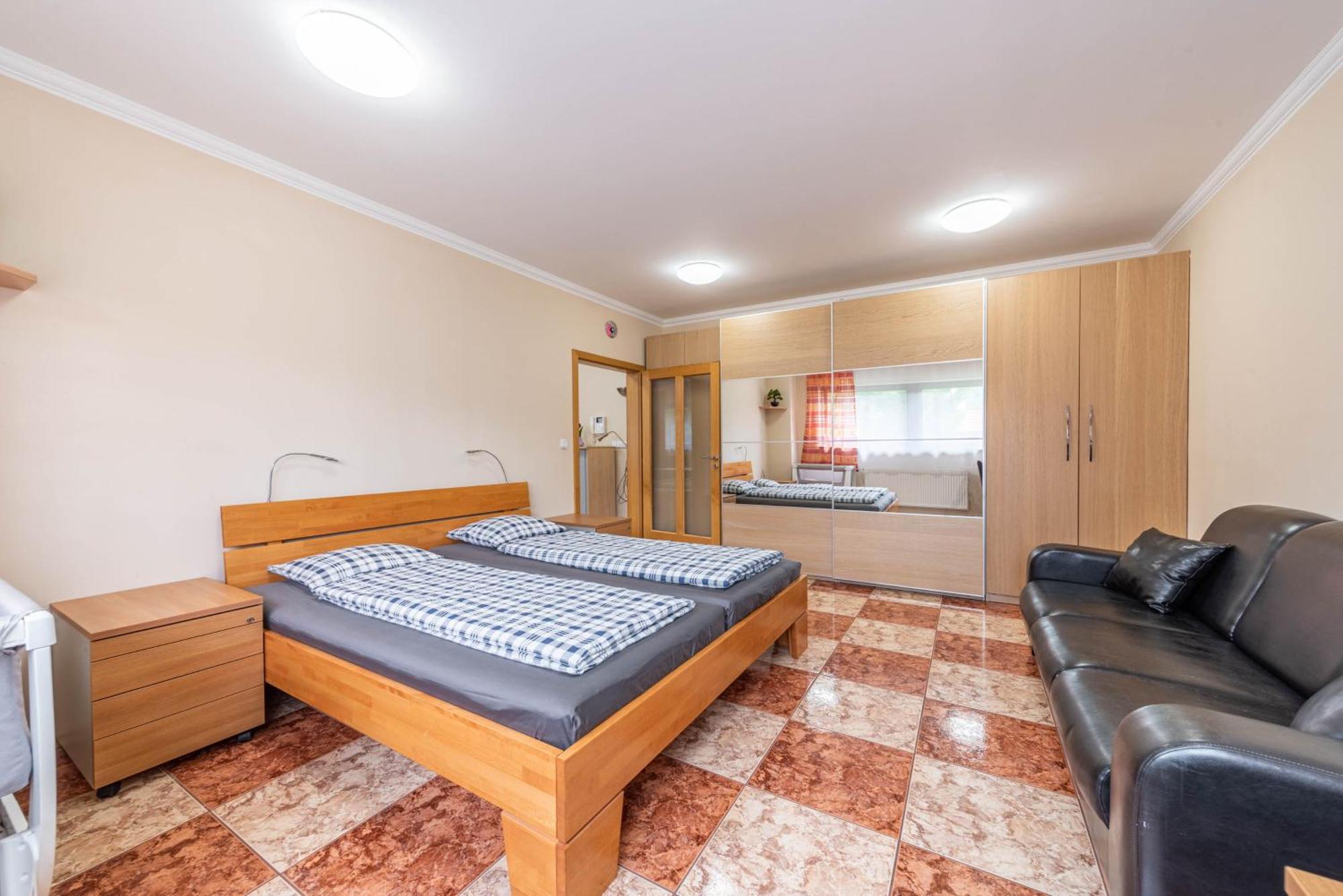 Apartman Blizko Centra Prahy Prague Luaran gambar